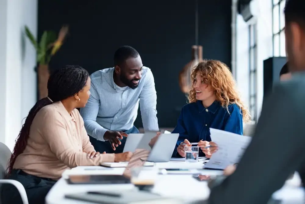 Employee-Experience-2226298689