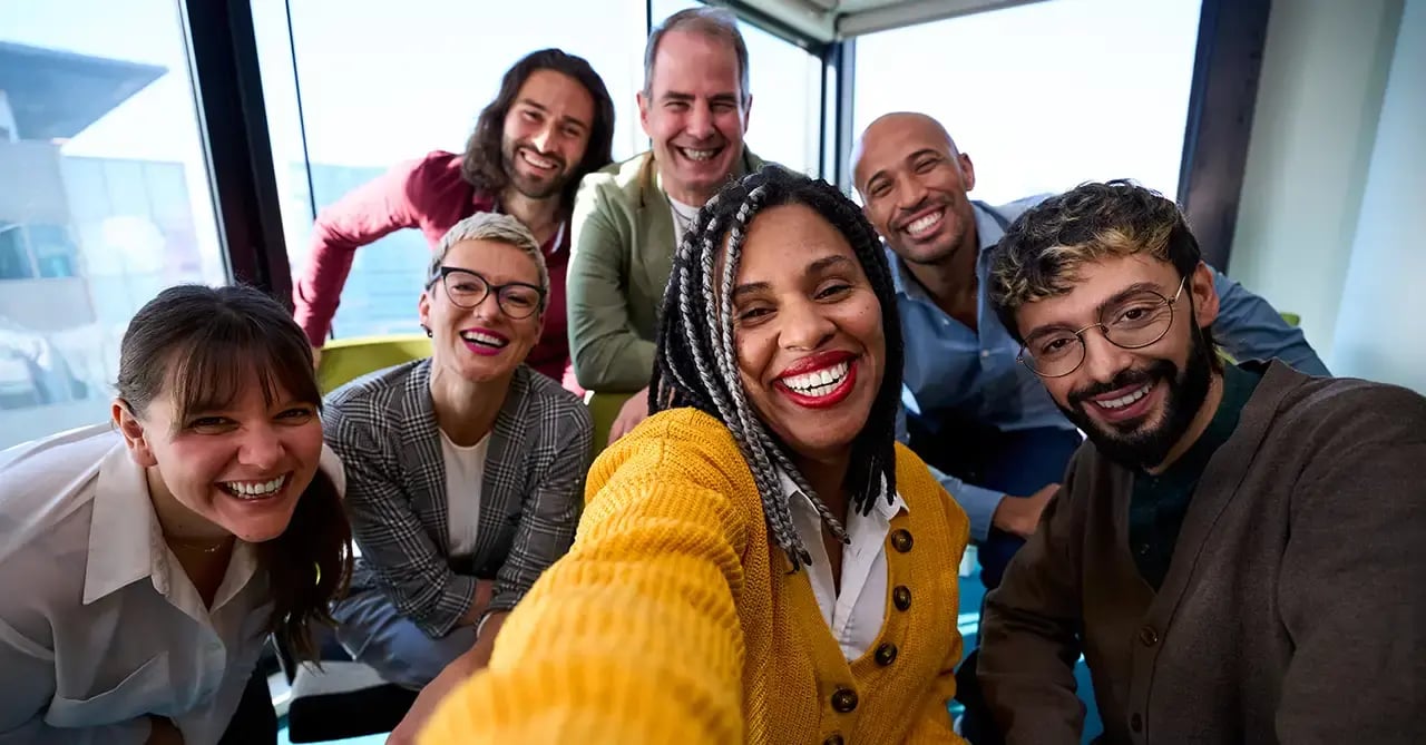 business-people-taking-photo